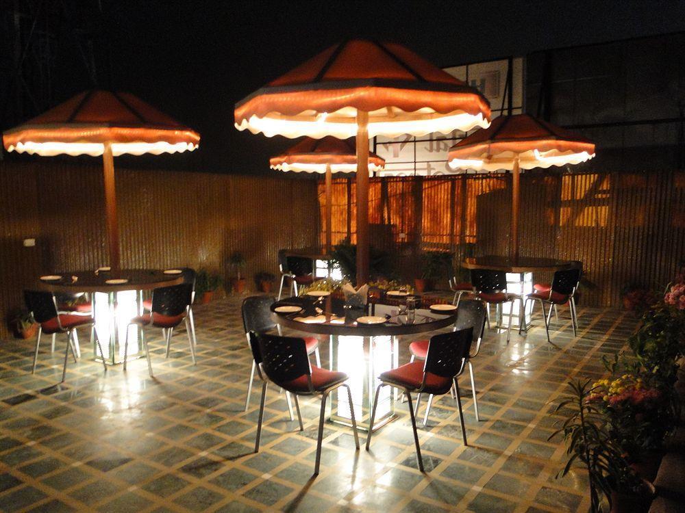 Hotel Crystal Retreat Agra  Luaran gambar